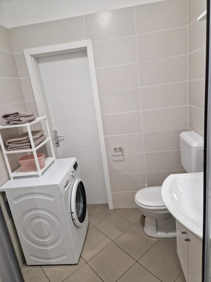 Apartments Lucija Senj  Bilik gambar