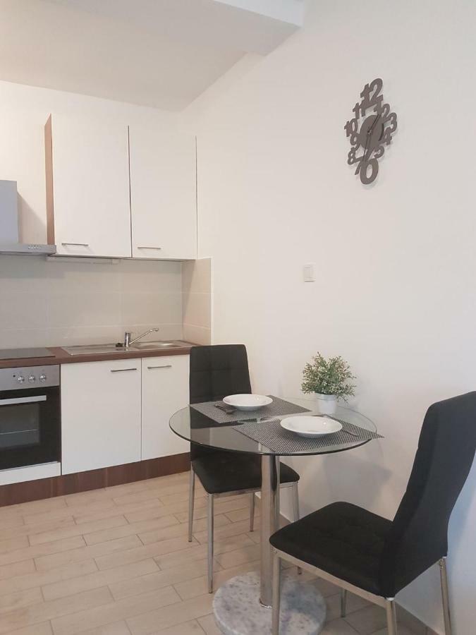 Apartments Lucija Senj  Luaran gambar
