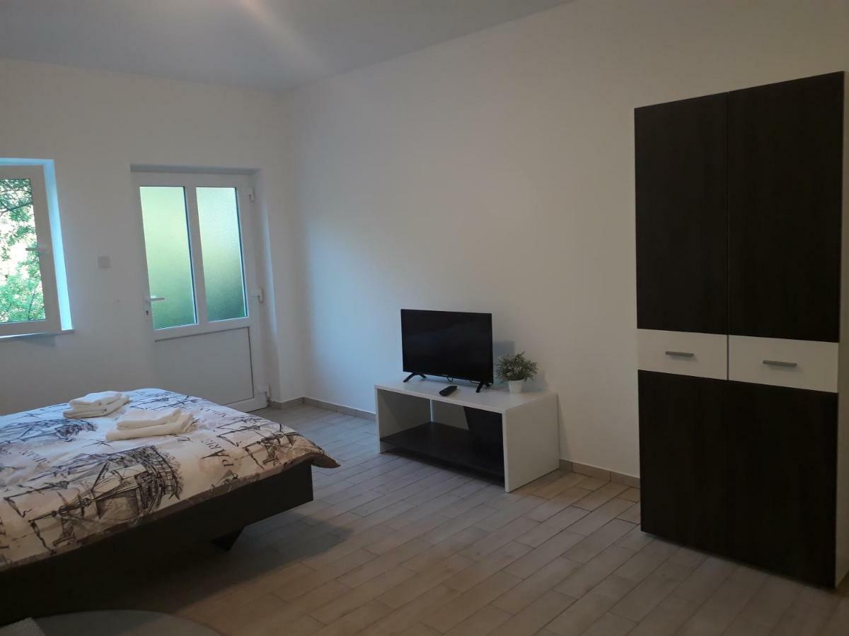 Apartments Lucija Senj  Luaran gambar