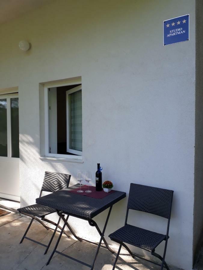 Apartments Lucija Senj  Luaran gambar